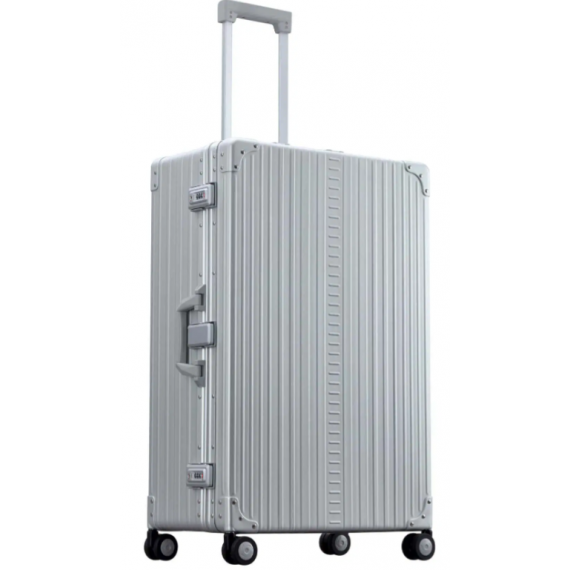 Aleon30CheckInMacroTravelerWithSuiterSilver3028-374