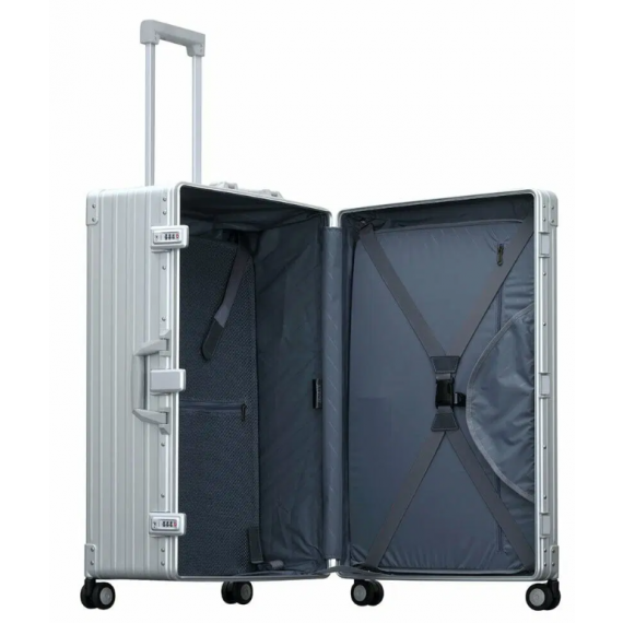 Aleon30CheckInMacroTravelerWithSuiterSilver3028-074